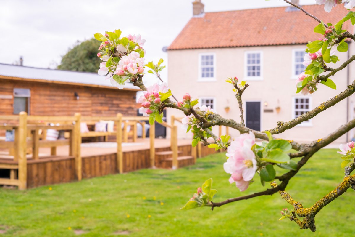 Hideout Manor & Gamekeepers Lodge